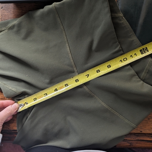 Old Navy Elevate 7/8 Leggings Go Dry Mesh-Splice Olive Compression Legging - Picture 7 of 7